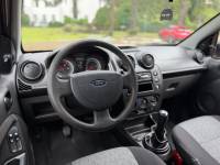 FORD - FIESTA - 2012/2013 - Vermelha - R$ 34.900,00