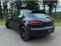 PORSCHE - MACAN - 2017/2018 - Preta - R$ 339.900,00