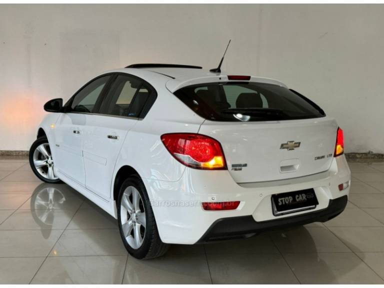 CHEVROLET - CRUZE - 2012/2012 - Branca - R$ 66.900,00