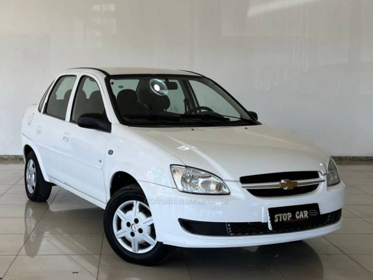 CHEVROLET - CLASSIC - 2010/2011 - Branca - R$ 25.900,00