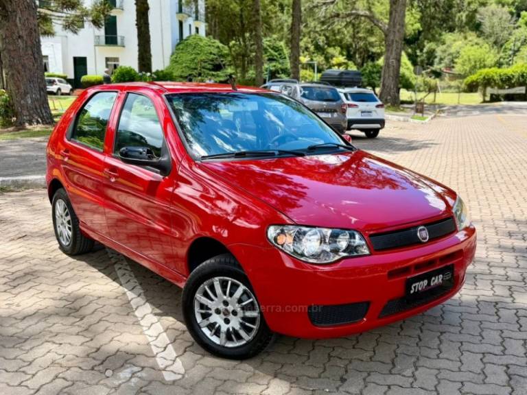 FIAT - PALIO - 2009/2010 - Vermelha - R$ 29.900,00