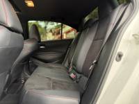 TOYOTA - COROLLA - 2023/2024 - Branca - R$ 149.900,00