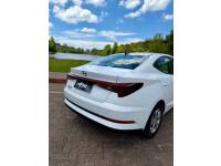 HYUNDAI - HB20S - 2023/2024 - Branca - R$ 83.900,00