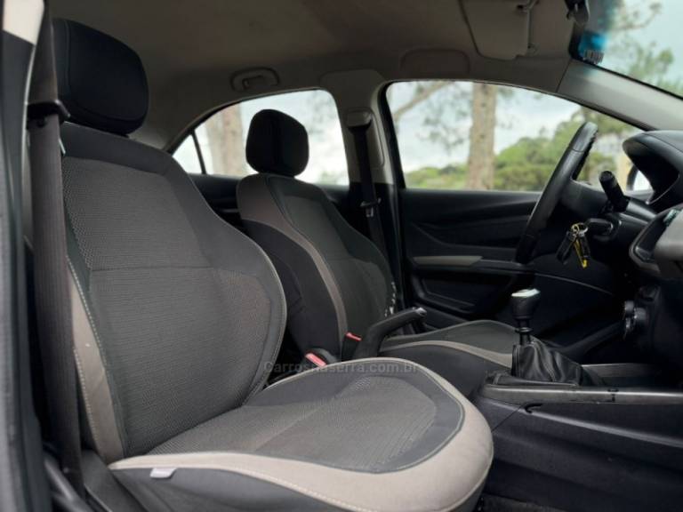 CHEVROLET - PRISMA - 2013/2013 - Preta - R$ 42.900,00