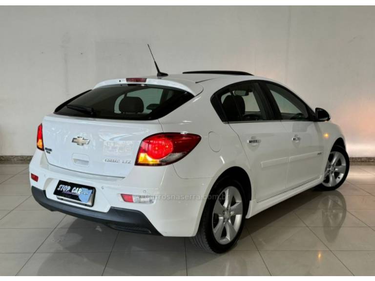 CHEVROLET - CRUZE - 2012/2012 - Branca - R$ 66.900,00