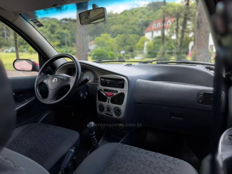 FIAT - PALIO - 2009/2010 - Vermelha - R$ 29.900,00