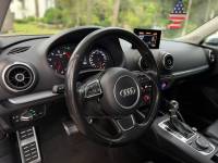 AUDI - A3 - 2015/2016 - Branca - R$ 99.900,00