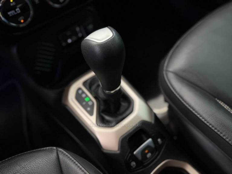 JEEP - RENEGADE - 2017/2018 - Branca - Sob Consulta