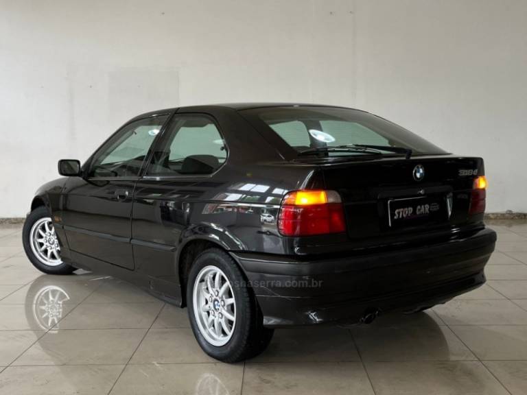 BMW - 318I - 1995/1995 - Preta - R$ 35.900,00