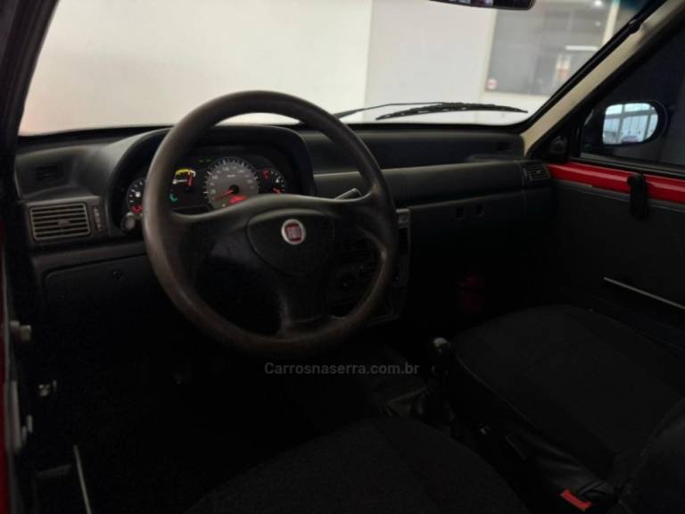 FIAT - UNO - 2012/2013 - Vermelha - R$ 27.900,00