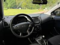 HYUNDAI - HB20 - 2016/2017 - Branca - R$ 54.900,00