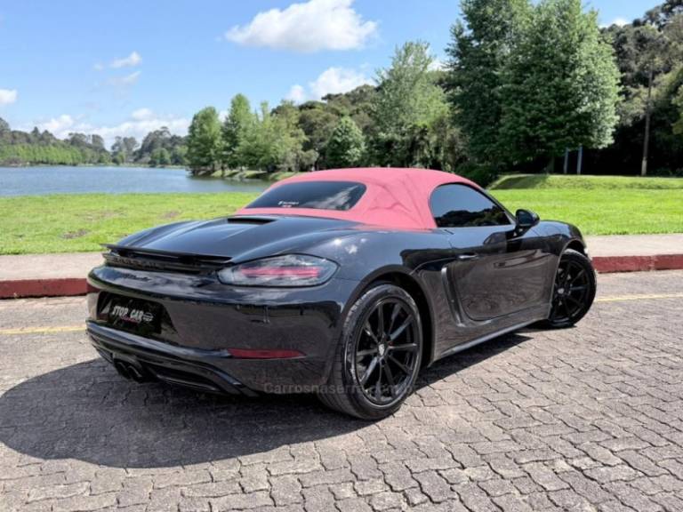 PORSCHE - 718 - 2018/2019 - Preta - R$ 509.900,00