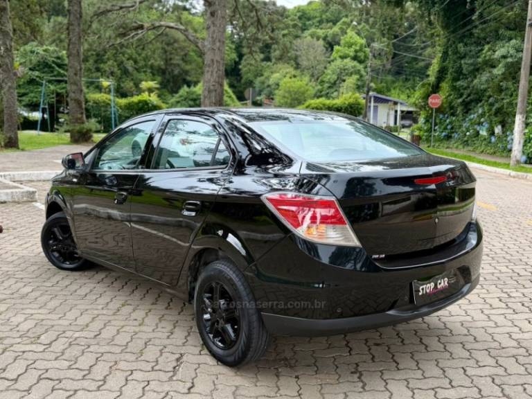 CHEVROLET - PRISMA - 2013/2013 - Preta - R$ 42.900,00