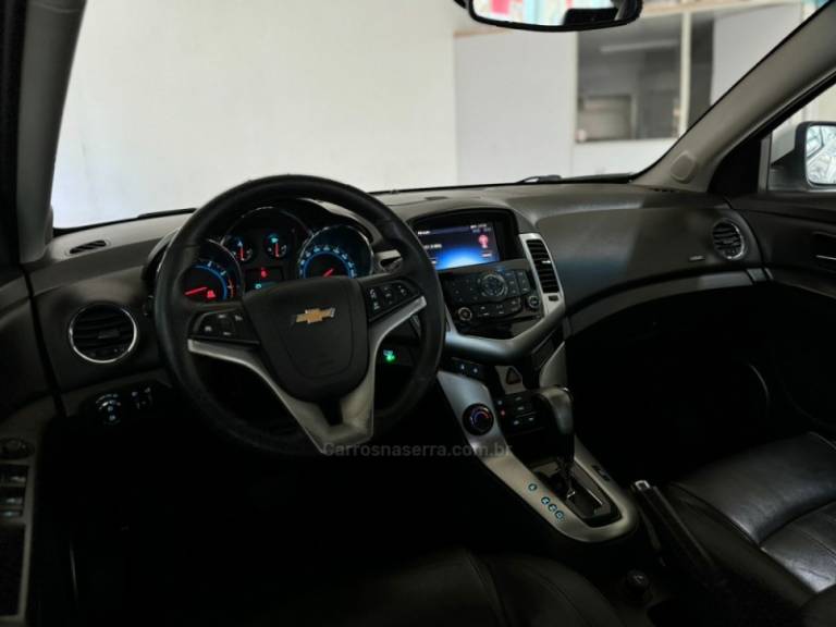 CHEVROLET - CRUZE - 2012/2012 - Branca - R$ 66.900,00