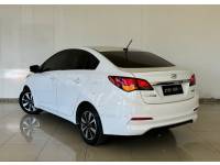 HYUNDAI - HB20S - 2019/2019 - Branca - R$ 74.900,00