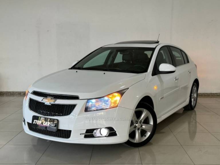 CHEVROLET - CRUZE - 2012/2012 - Branca - R$ 66.900,00