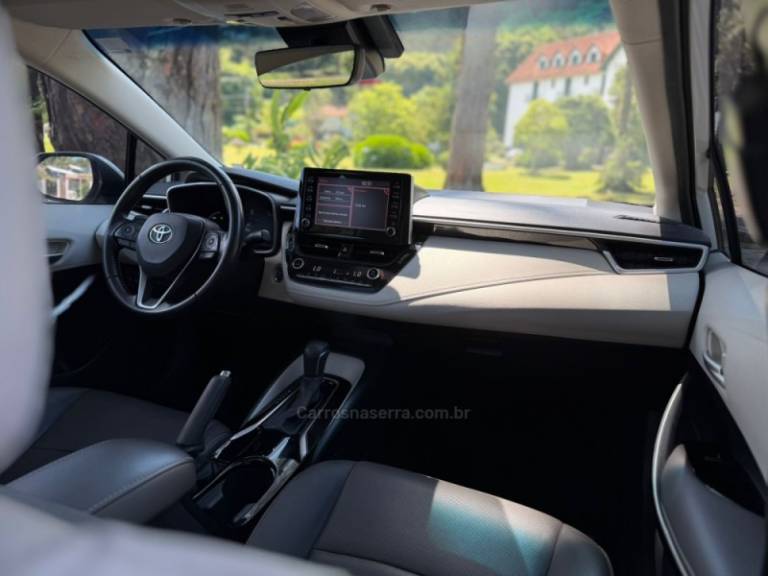 TOYOTA - COROLLA - 2021/2021 - Branca - R$ 143.900,00