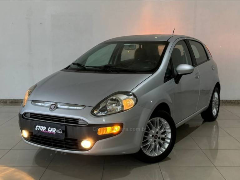 FIAT - PUNTO - 2012/2013 - Prata - R$ 43.900,00