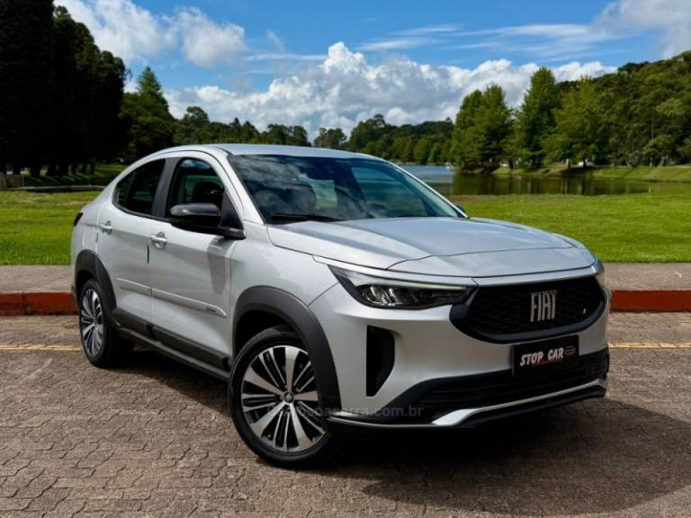 FIAT - FASTBACK - 2024/2025 - Prata - R$ 134.900,00