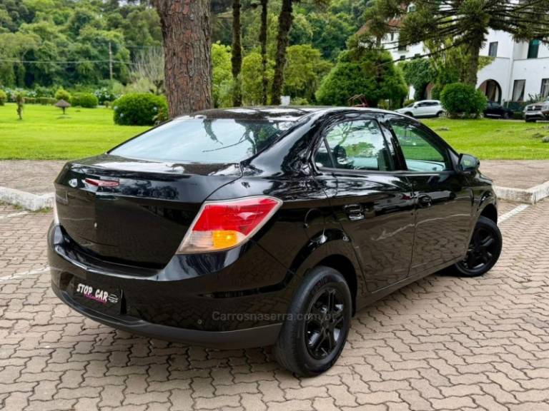 CHEVROLET - PRISMA - 2013/2013 - Preta - R$ 42.900,00