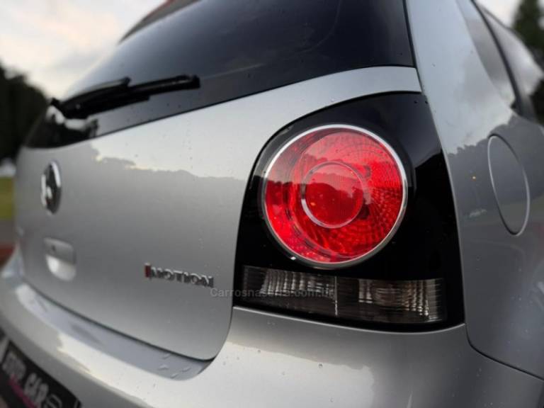 VOLKSWAGEN - POLO - 2012/2013 - Prata - Sob Consulta