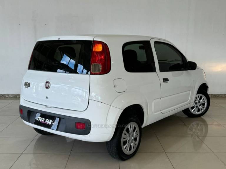 FIAT - UNO - 2015/2015 - Branca - R$ 29.900,00