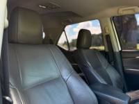 TOYOTA - HILUX SW4 - 2018/2019 - Branca - R$ 194.900,00