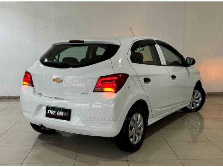 CHEVROLET - ONIX - 2019/2020 - Branca - R$ 59.900,00