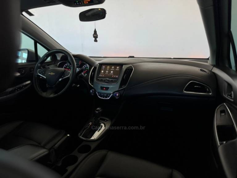 CHEVROLET - CRUZE - 2019/2020 - Prata - R$ 96.900,00